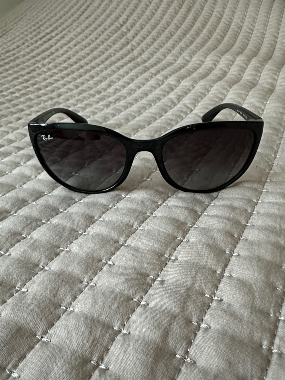 Ray-Ban Emma Sunglasses - Picture 3 of 6